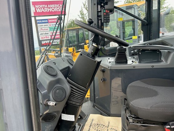 2023 John Deere 544 G