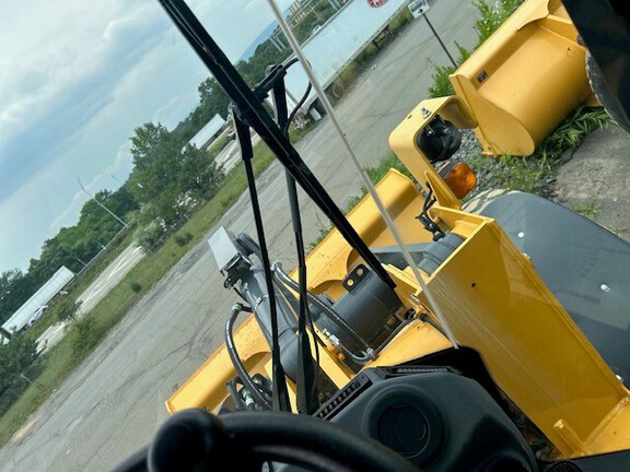 2023 John Deere 544 G