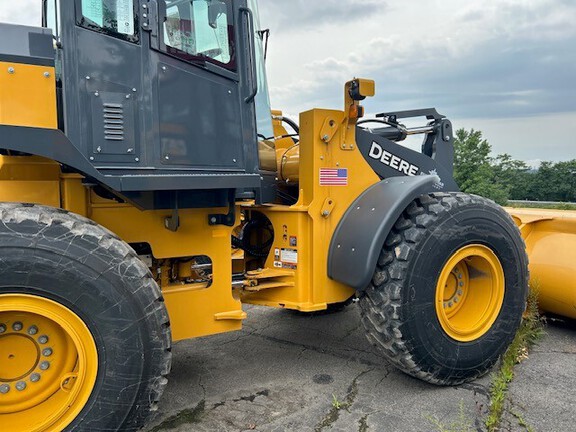 2023 John Deere 544 G