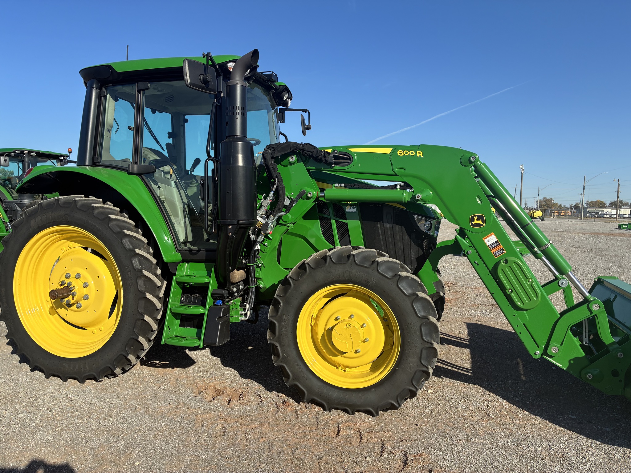 2023 John Deere 6110M Image 5
