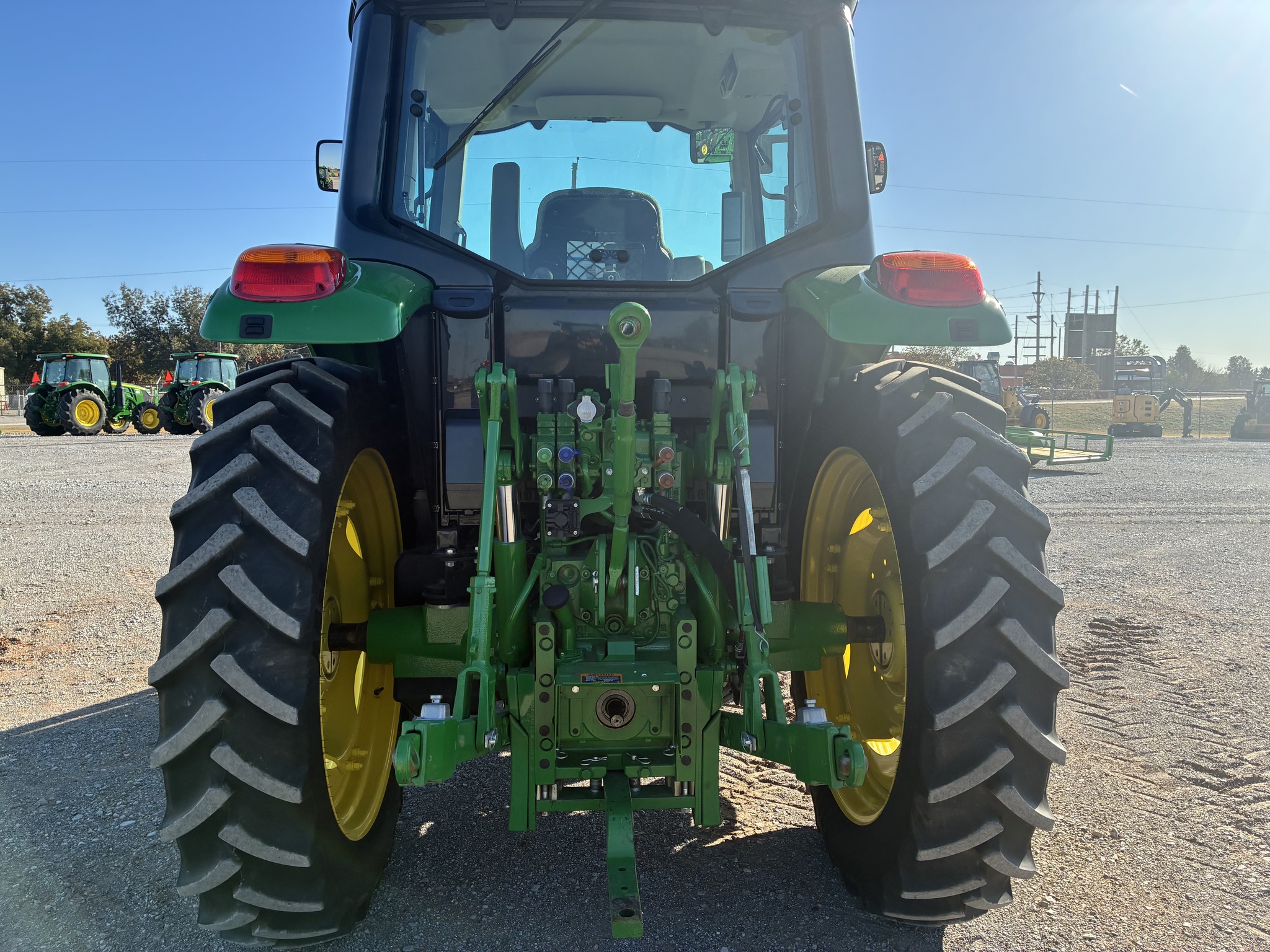 2023 John Deere 6110M Image 4