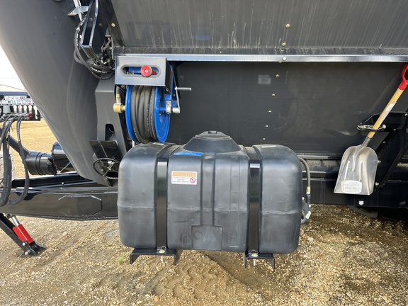 New In-Stock 2024 Elmers 1700 Grain Carts at Horizon Ag & Turf in High Prairie, AB - Photo9