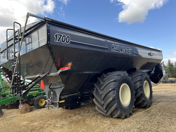 New In-Stock 2024 Elmers 1700 Grain Carts at Horizon Ag & Turf in High Prairie, AB - Photo1