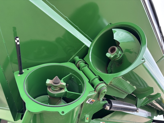 Used 2024 Brent V1000 Grain Carts at Horizon Ag & Turf in Lloydminster, AB - Photo18