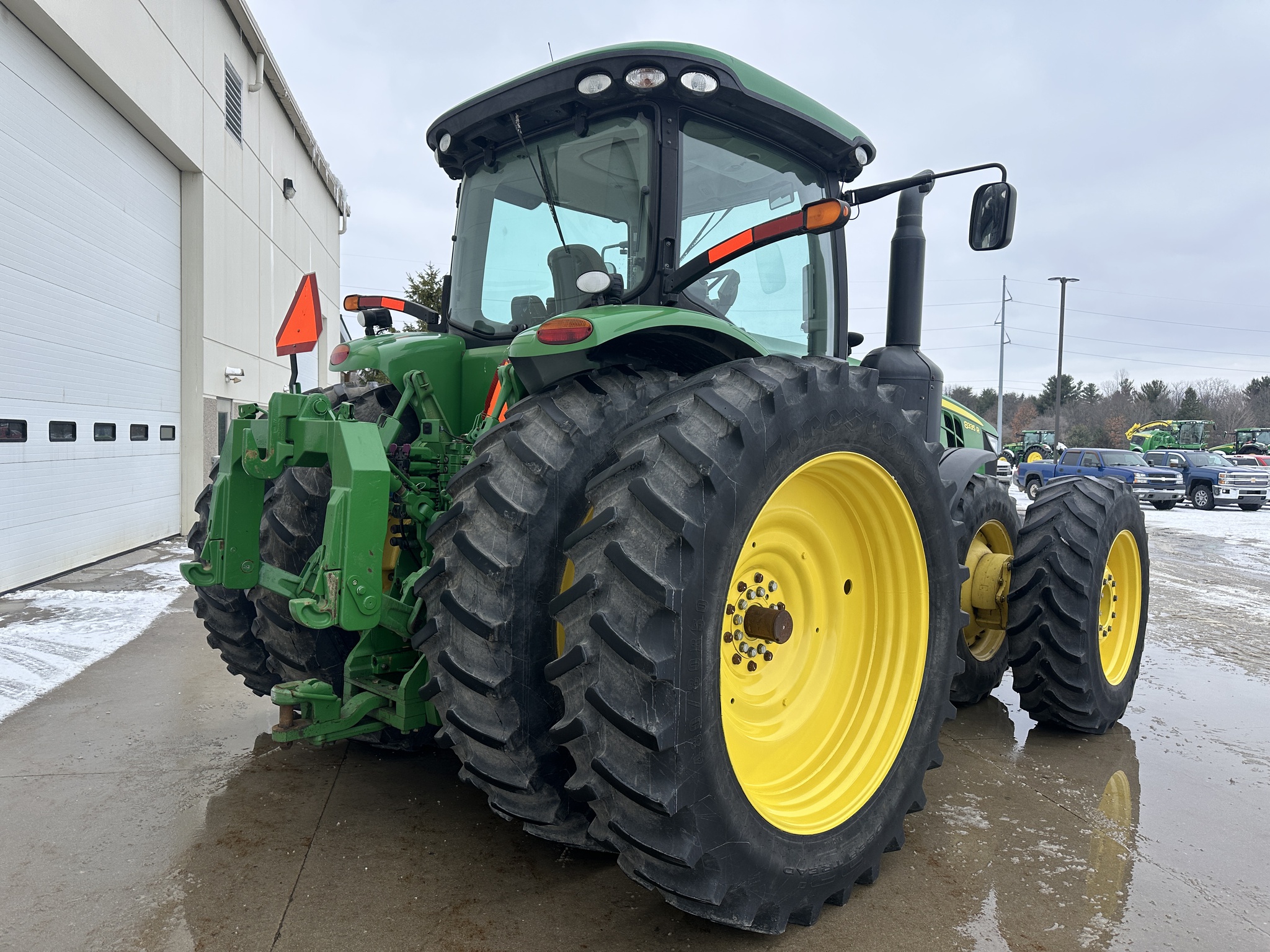 2012 John Deere 8335R Image 3