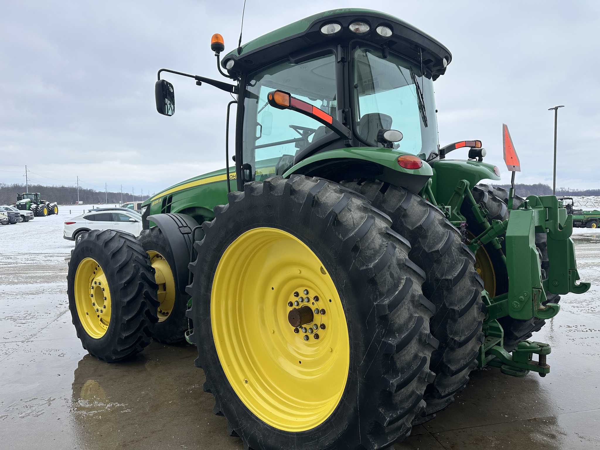 2012 John Deere 8335R Image 5