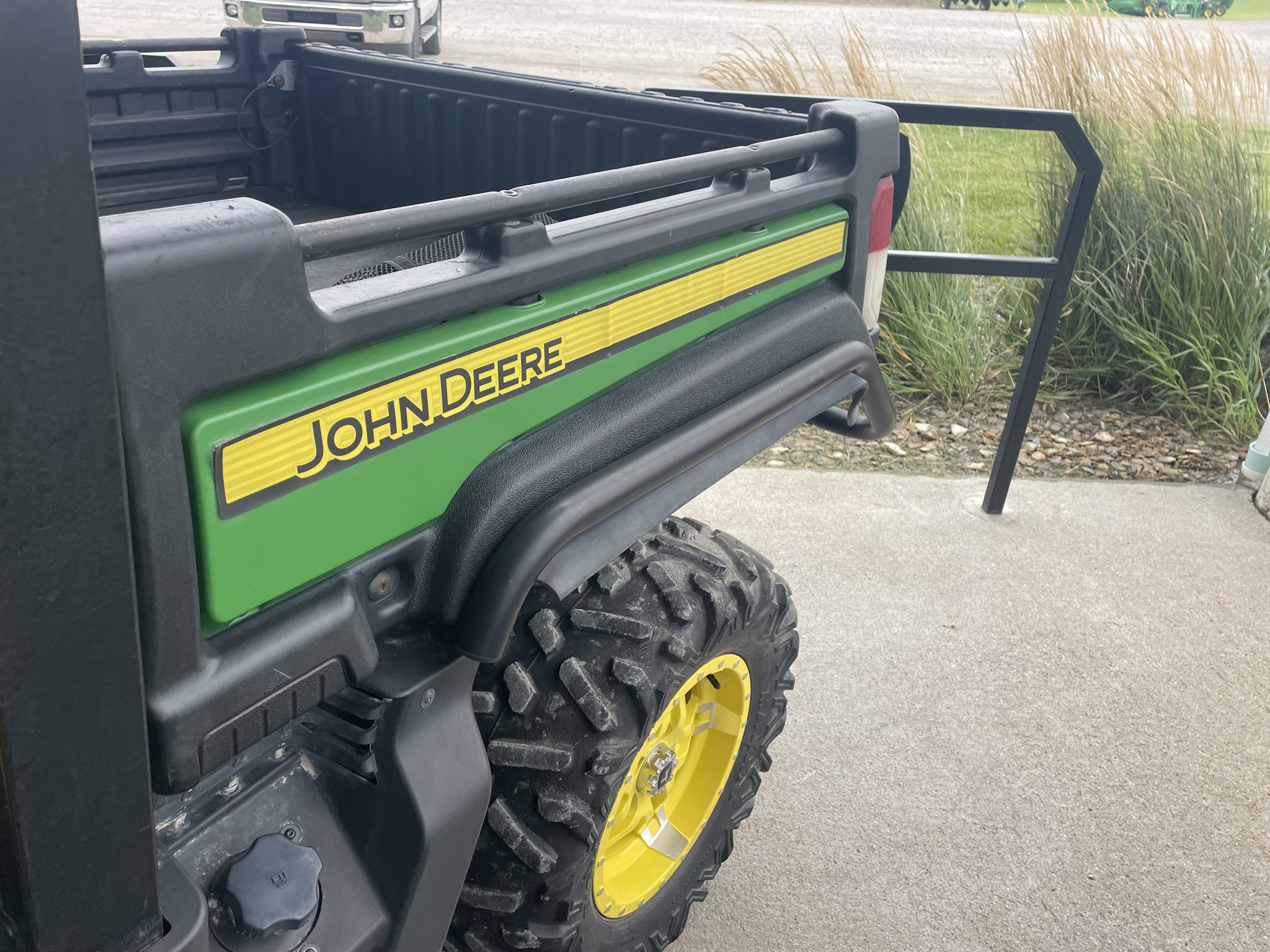 2020 John Deere XUV 835M Image 3