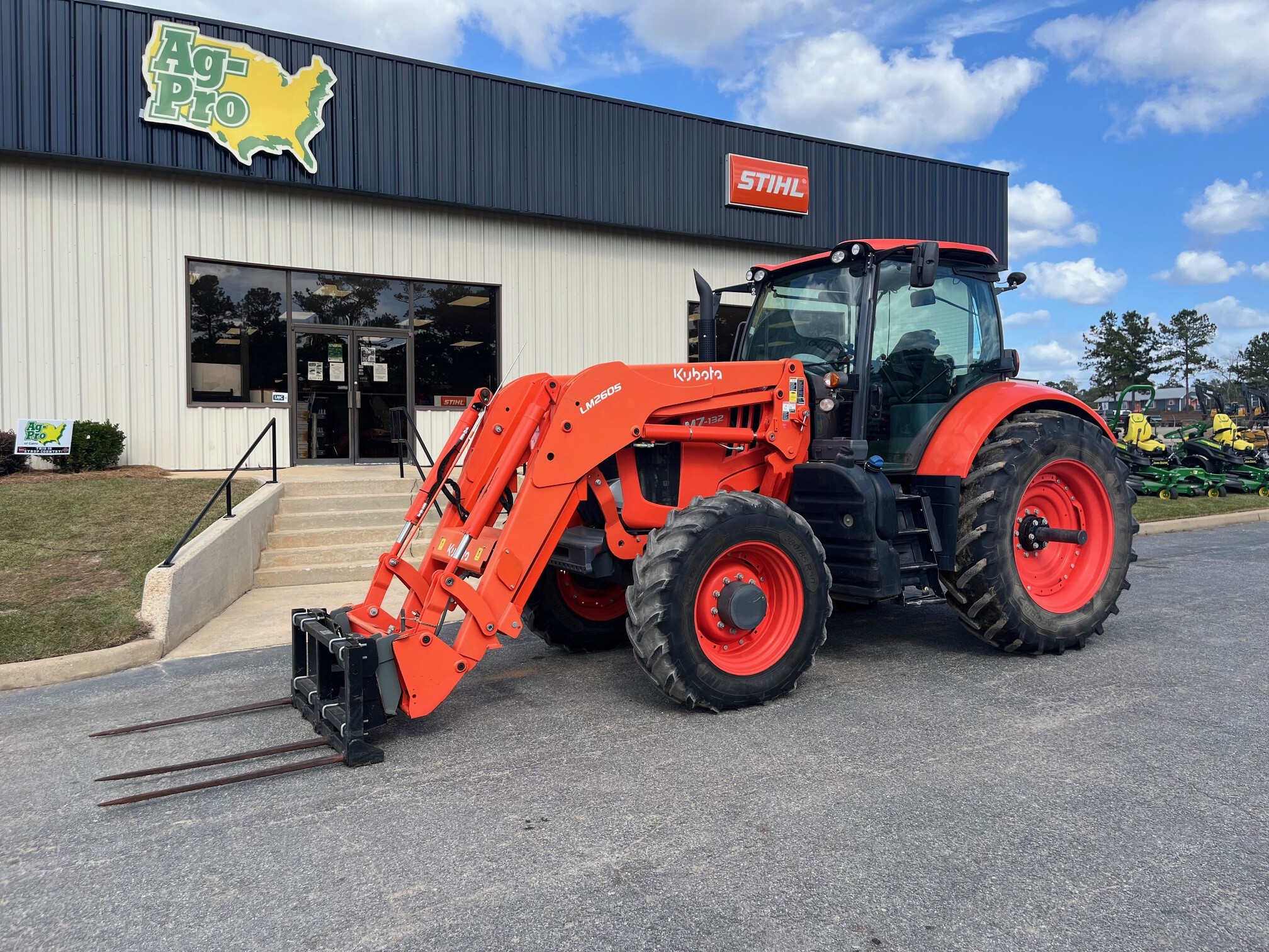 2021 Kubota M7-132 Image 1