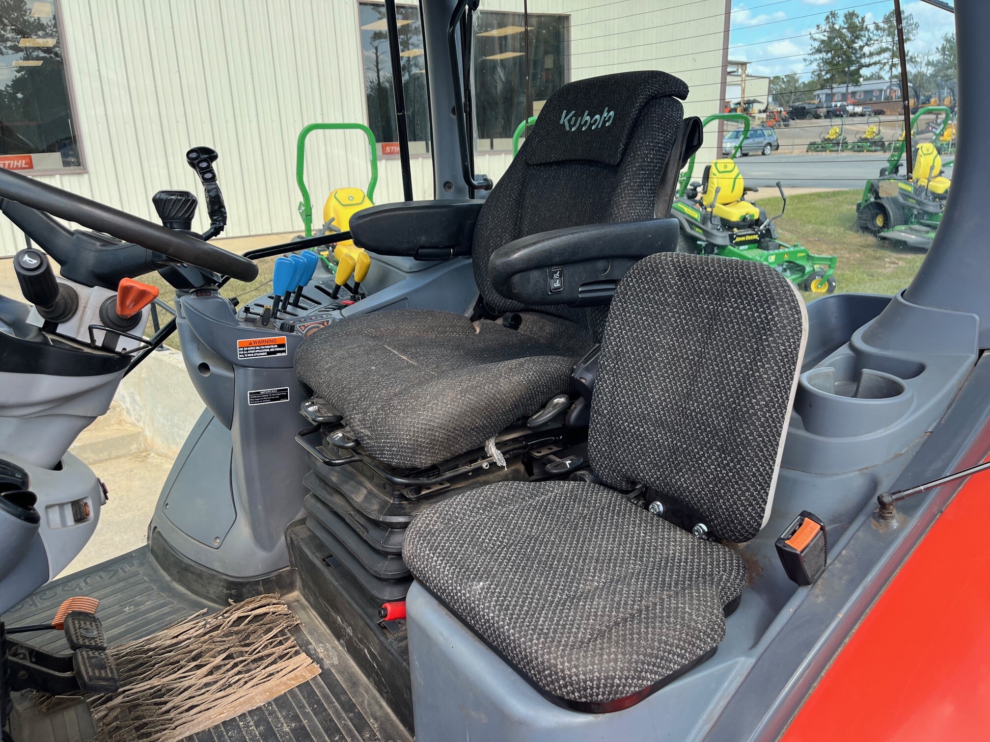 2021 Kubota M7-132 Image 9