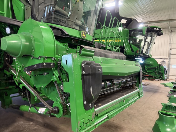 Photo of 2023 John Deere X9 1000