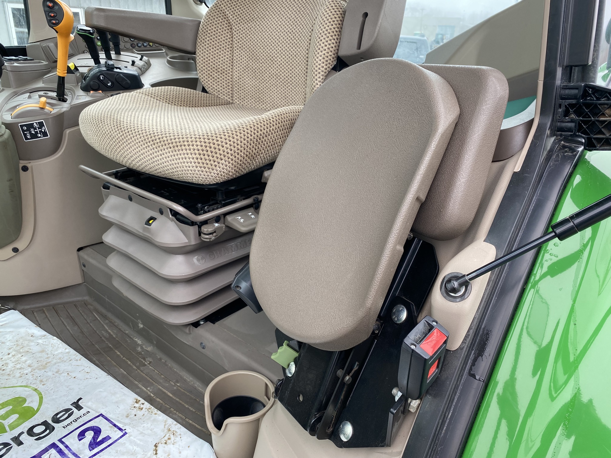 2024 John Deere 6110M Image 9