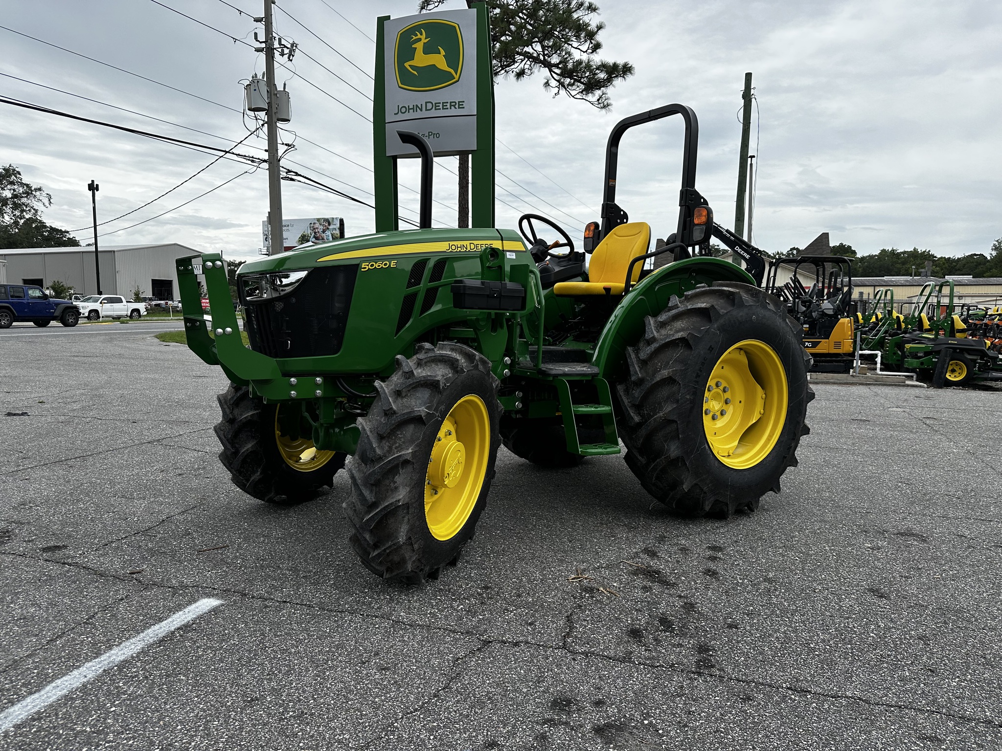 2025 John Deere 5060E Image 1