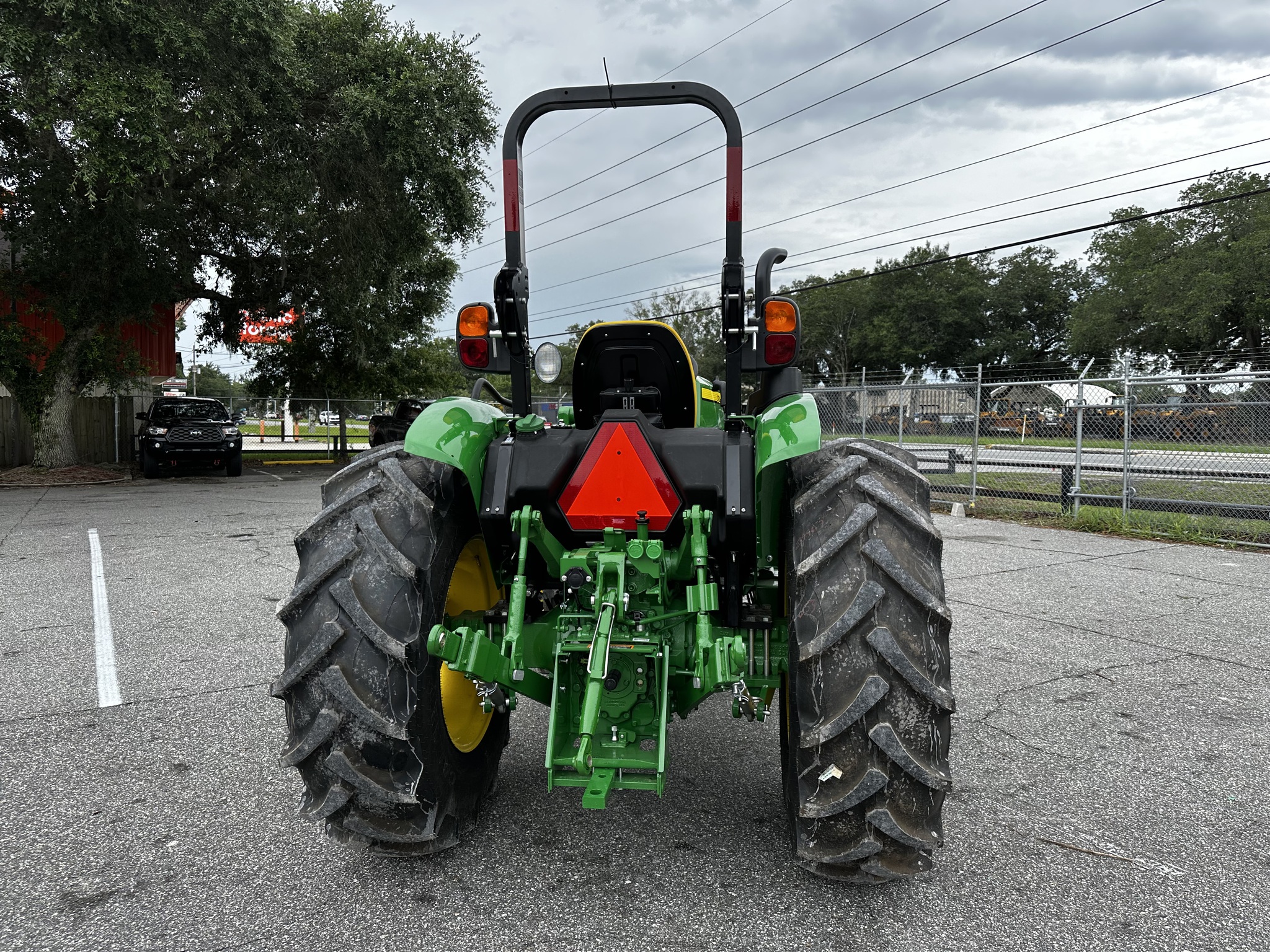 2025 John Deere 5060E Image 5
