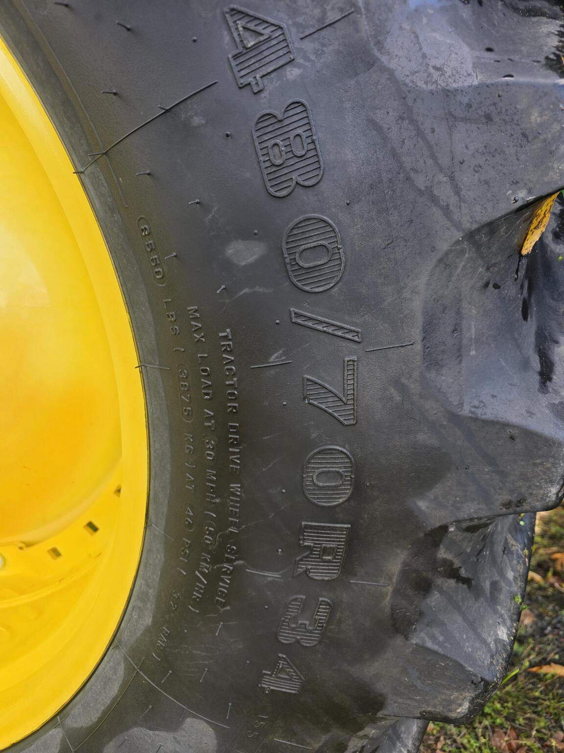 2019 John Deere 6215R Image 12