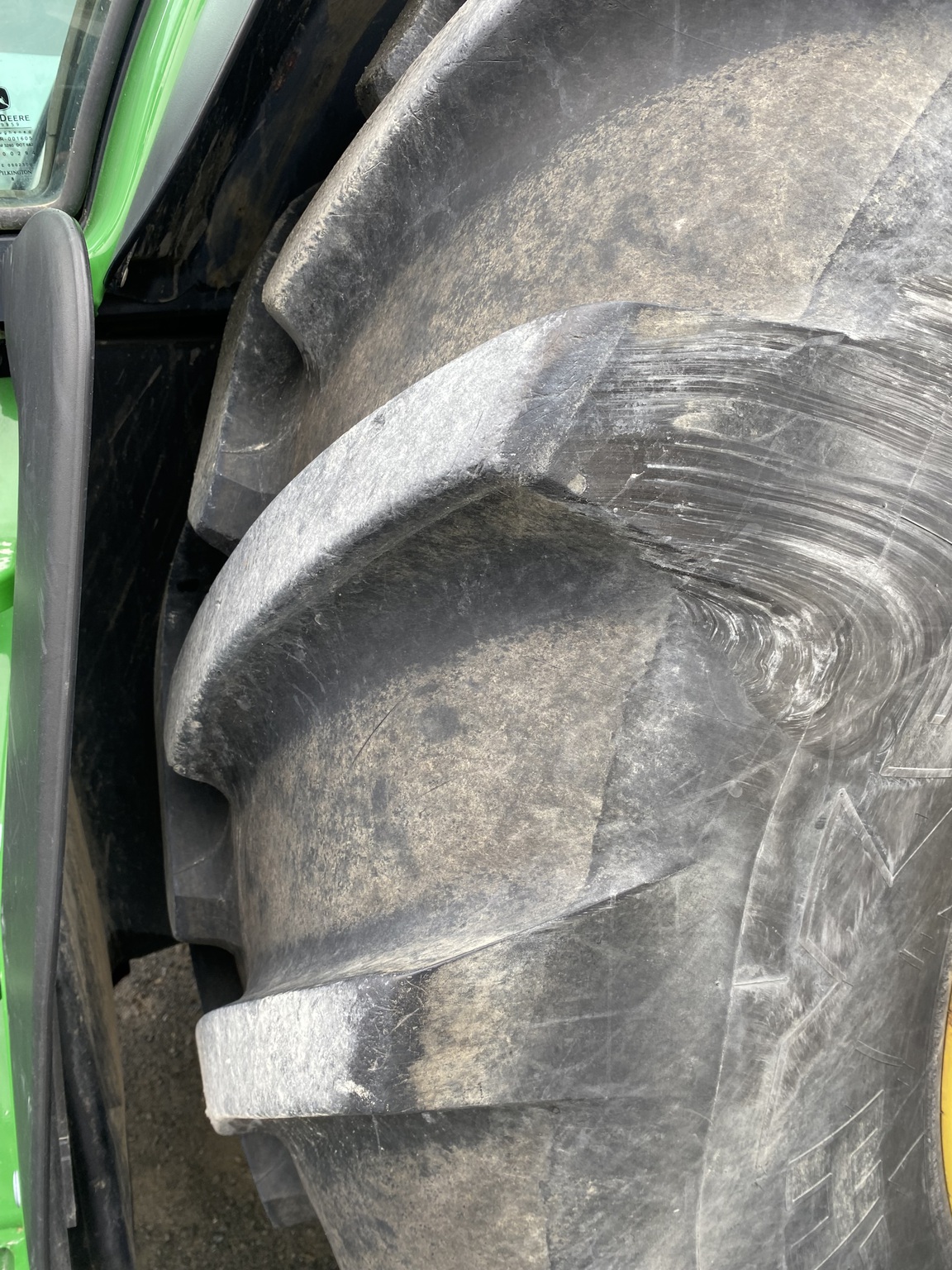 2019 John Deere 6215R Image 23