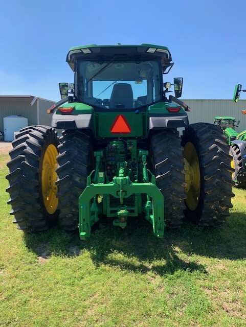 2023 John Deere 8R 370 Image 4