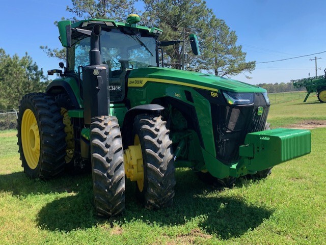 2023 John Deere 8R 370 Image 3