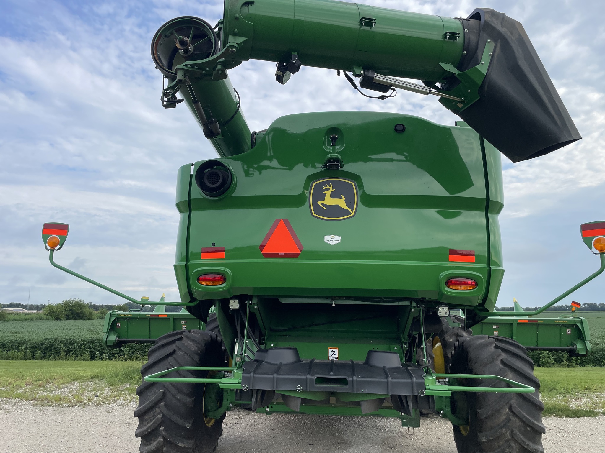  2023 John Deere S780 at Heritage Tractor in Geneseo, IL