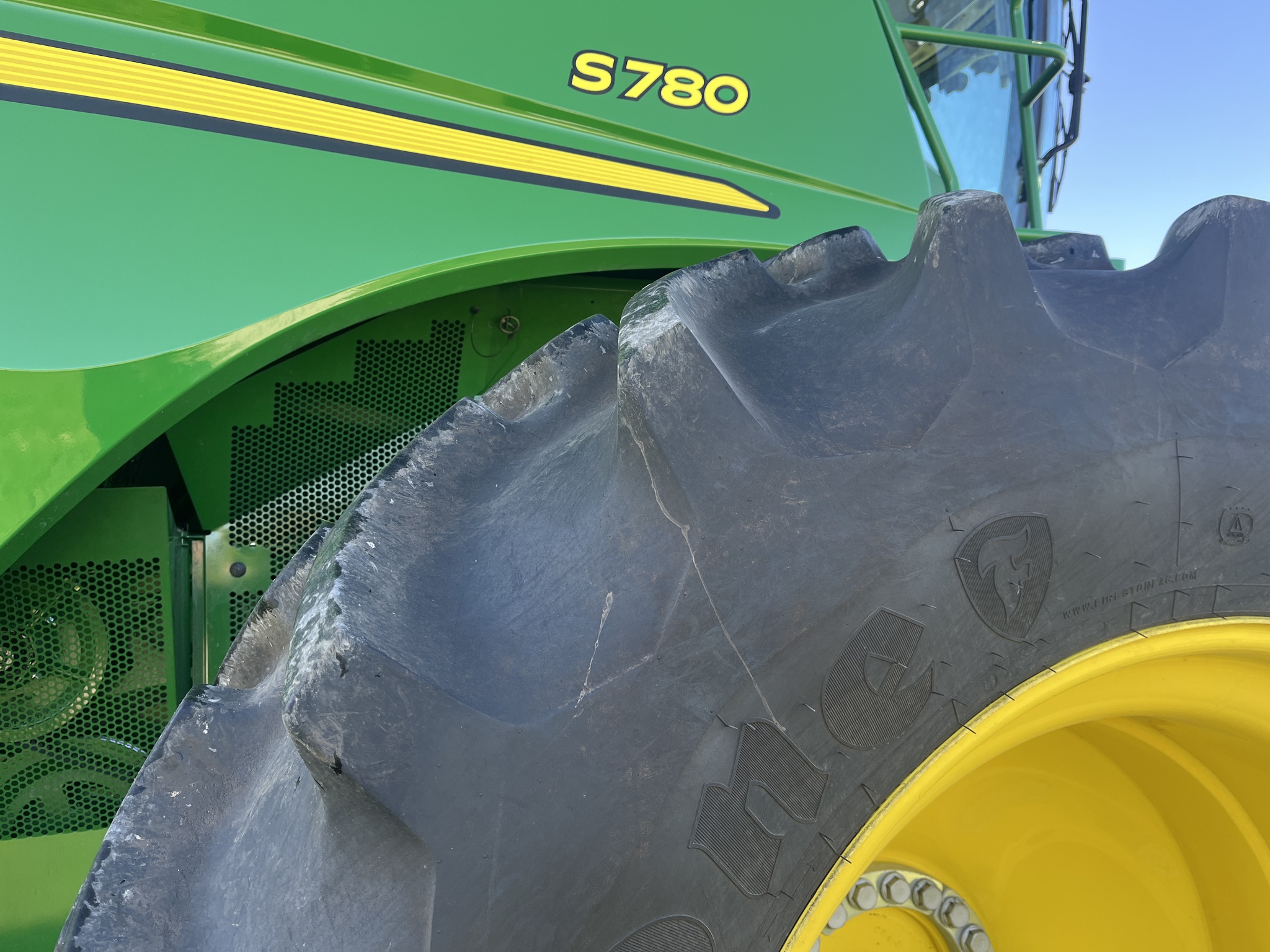  2023 John Deere S780 at Heritage Tractor in Geneseo, IL