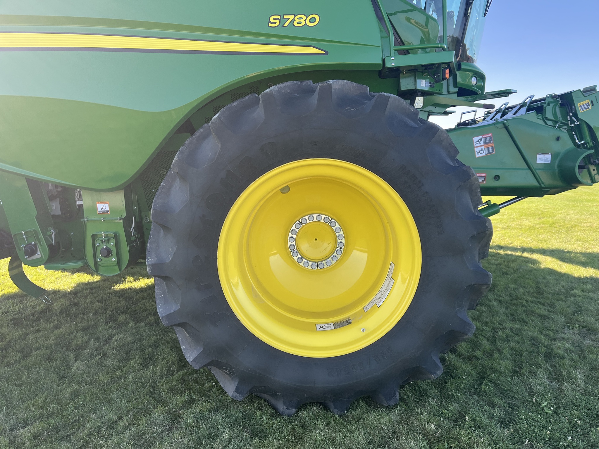  2023 John Deere S780 at Heritage Tractor in Geneseo, IL