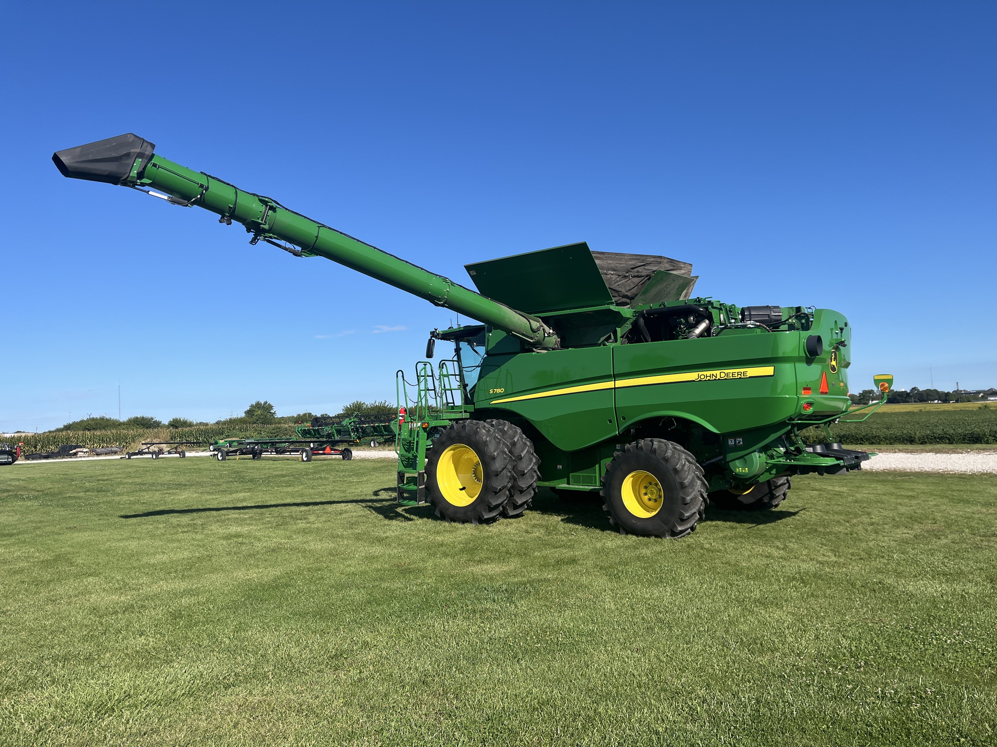  2023 John Deere S780 at Heritage Tractor in Geneseo, IL