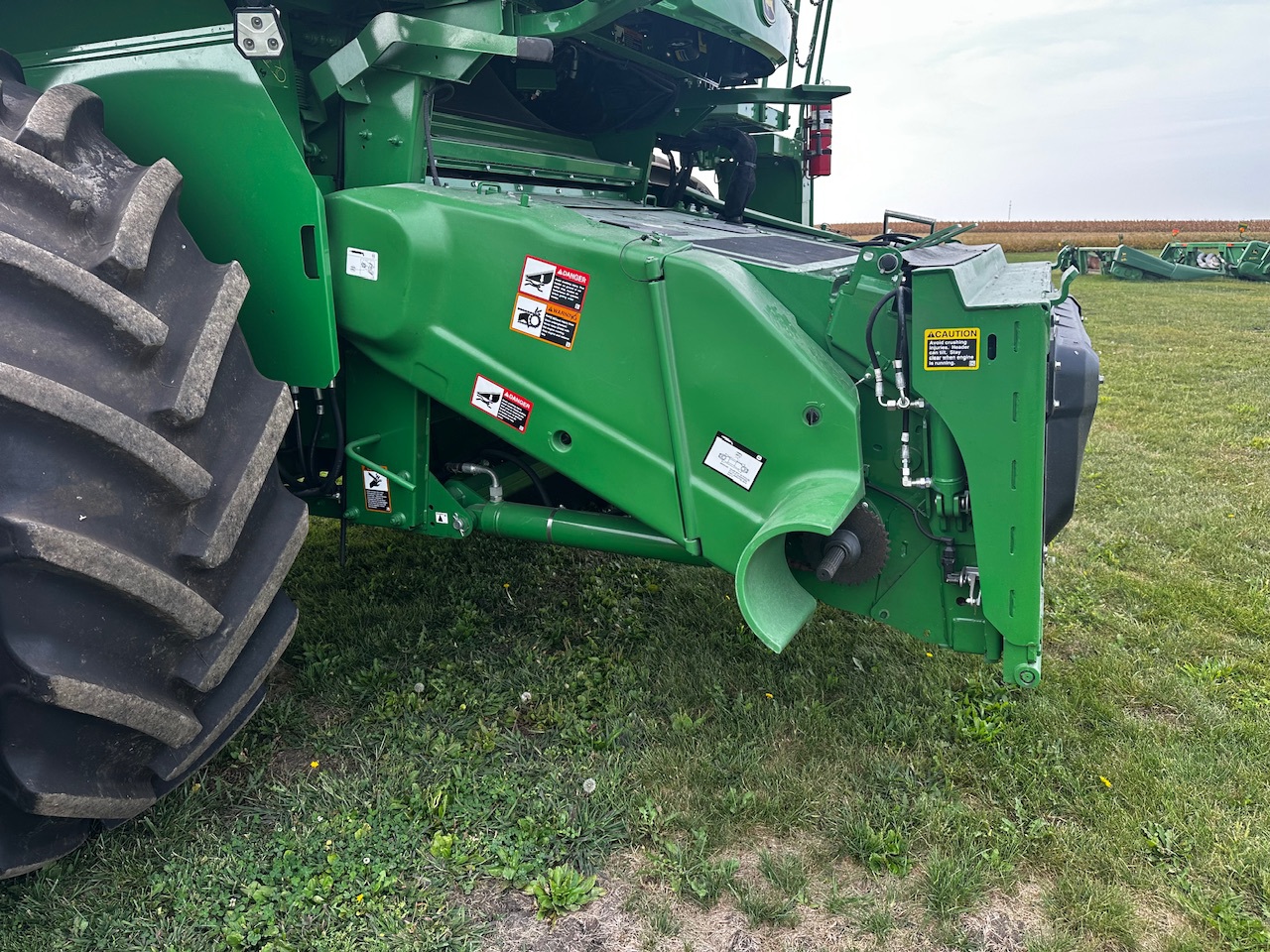  2023 John Deere S780 at Heritage Tractor in Aledo, IL