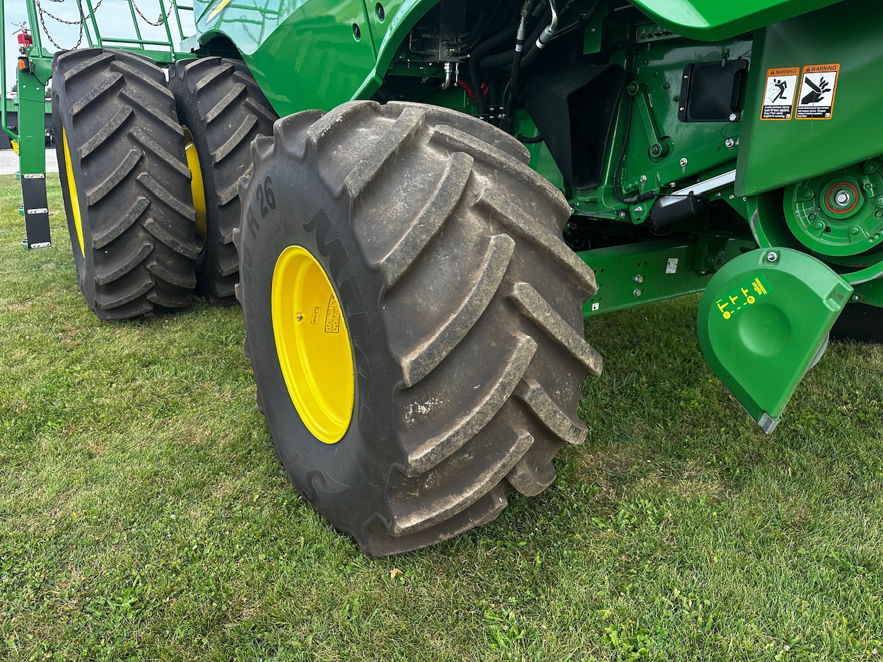  2023 John Deere S780 at Heritage Tractor in Aledo, IL