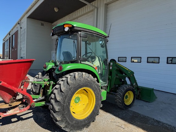 Photo of 2022 John Deere 4066R