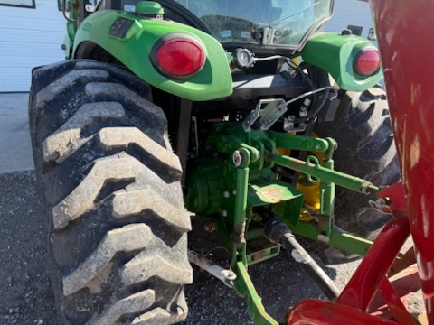 Photo of 2022 John Deere 4066R