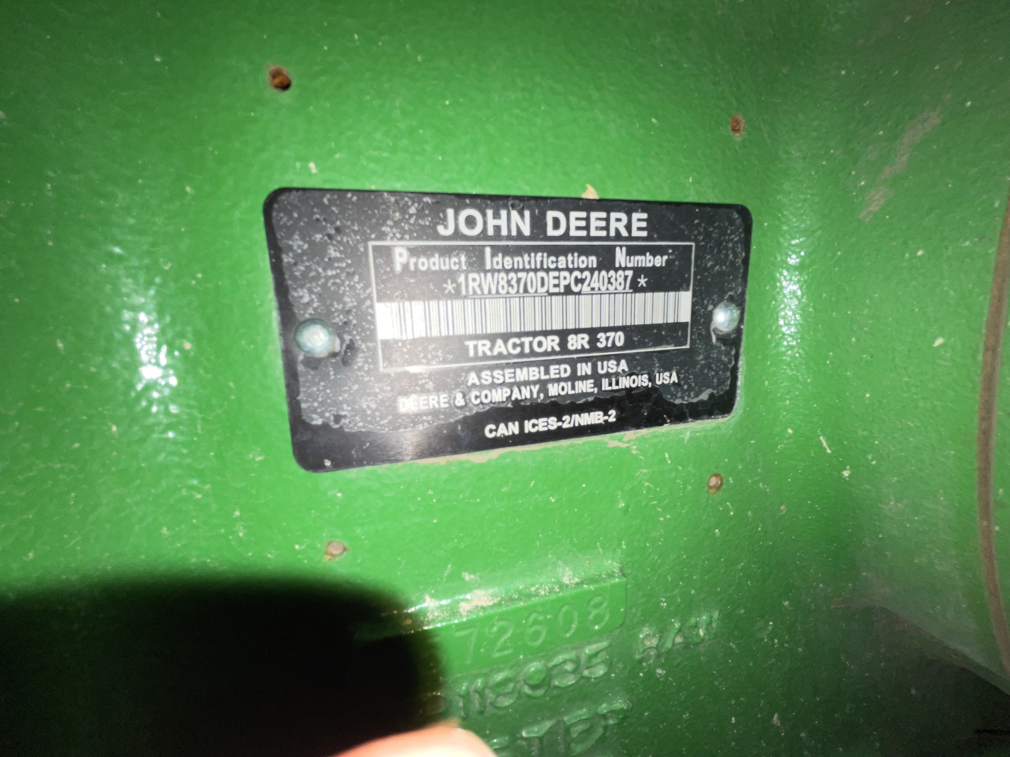  2024 John Deere 8R 370 at Heritage Tractor in Dixon, IL