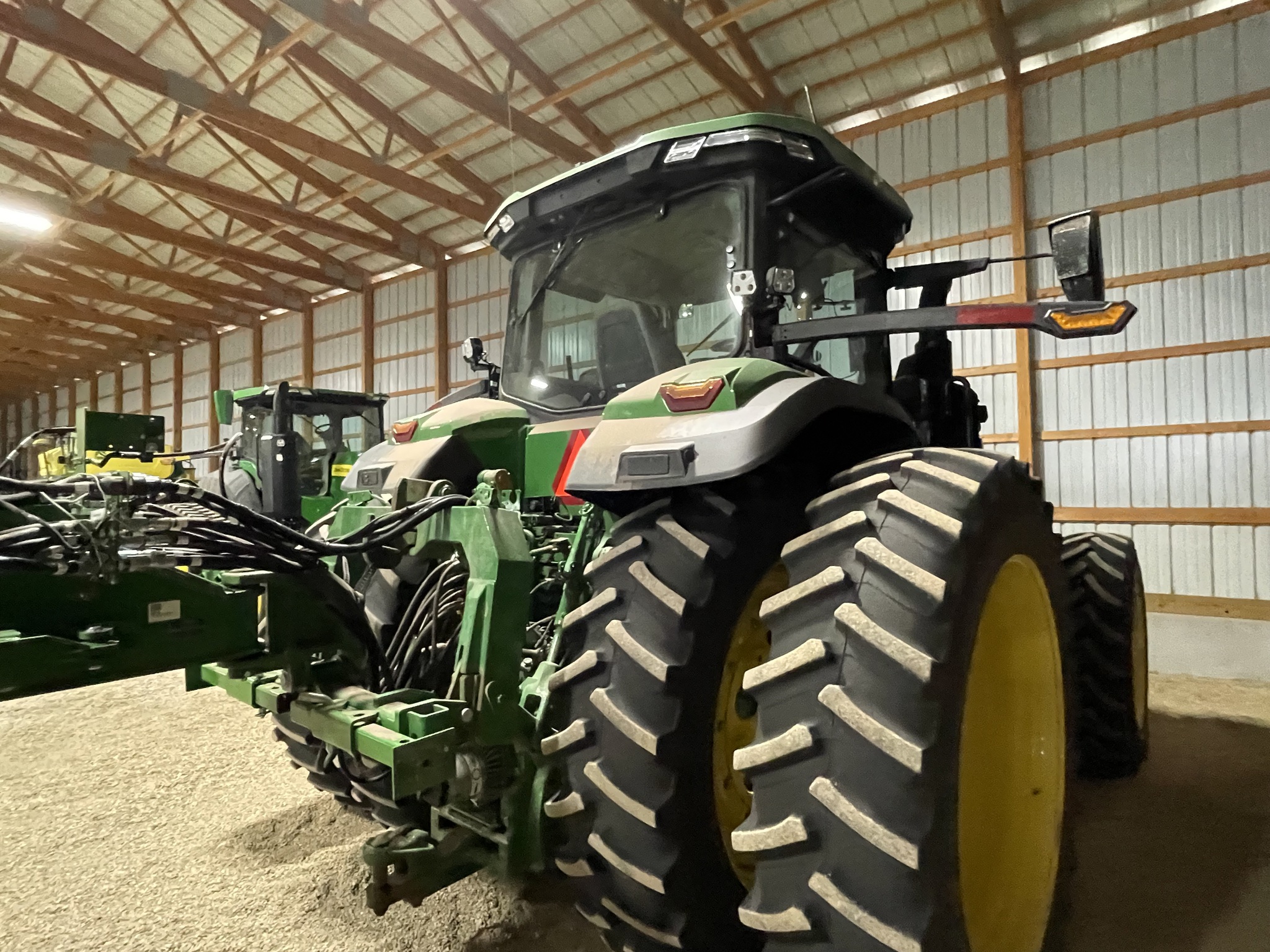  2024 John Deere 8R 370 at Heritage Tractor in Dixon, IL