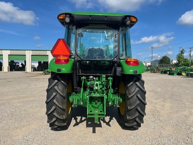 2022 John Deere 5055E Image 4