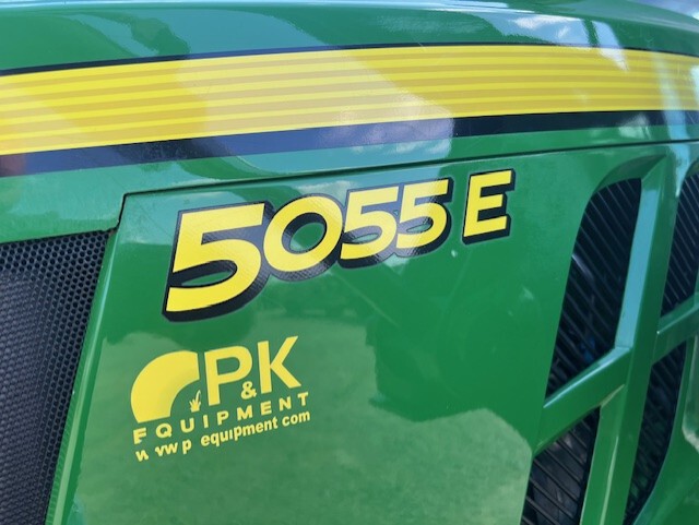 2022 John Deere 5055E Image 9