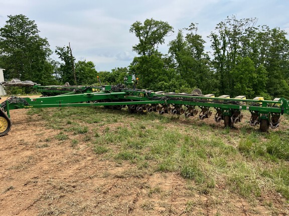 2014 John Deere 1775NT