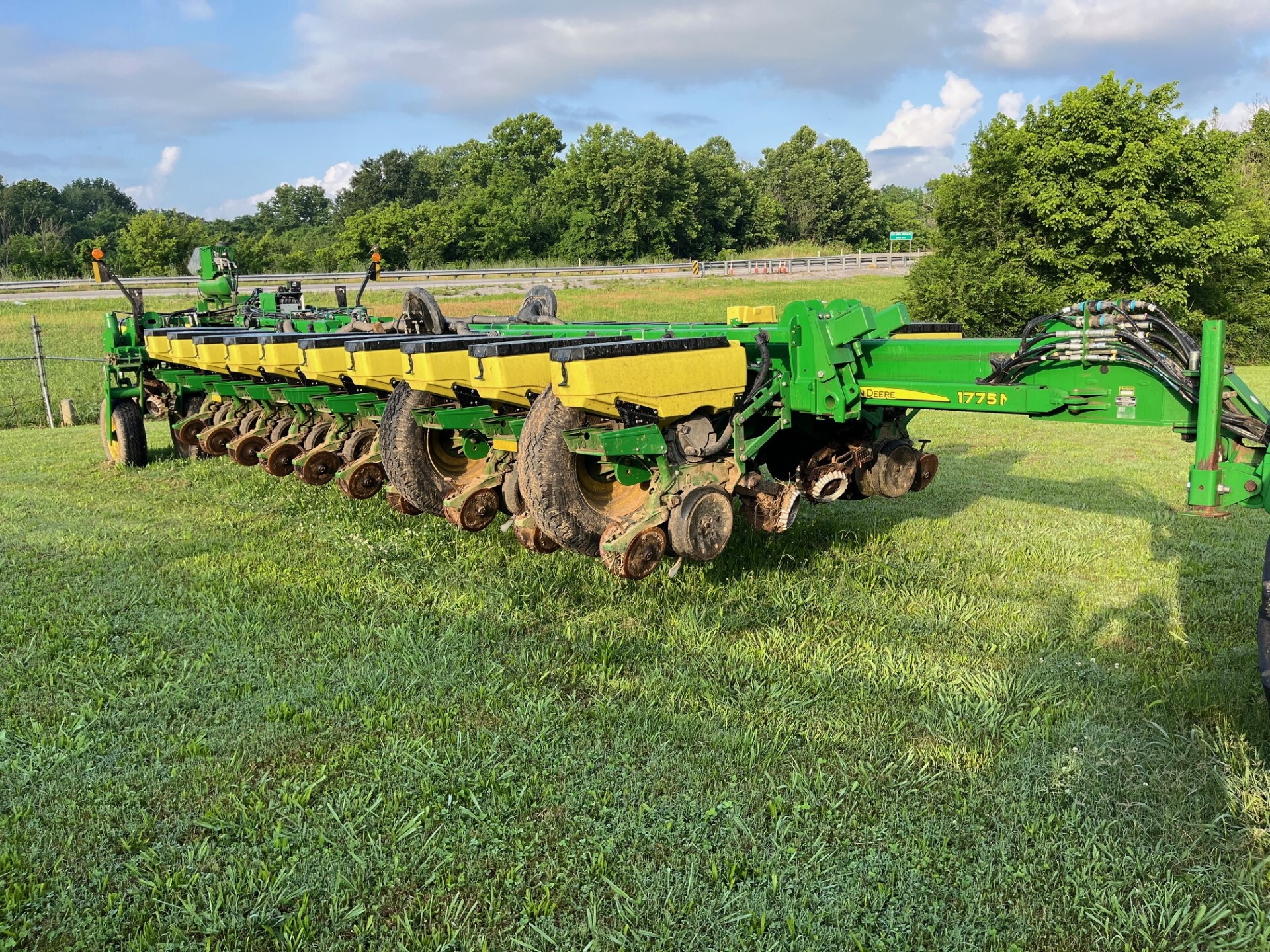 2014 John Deere 1775NT