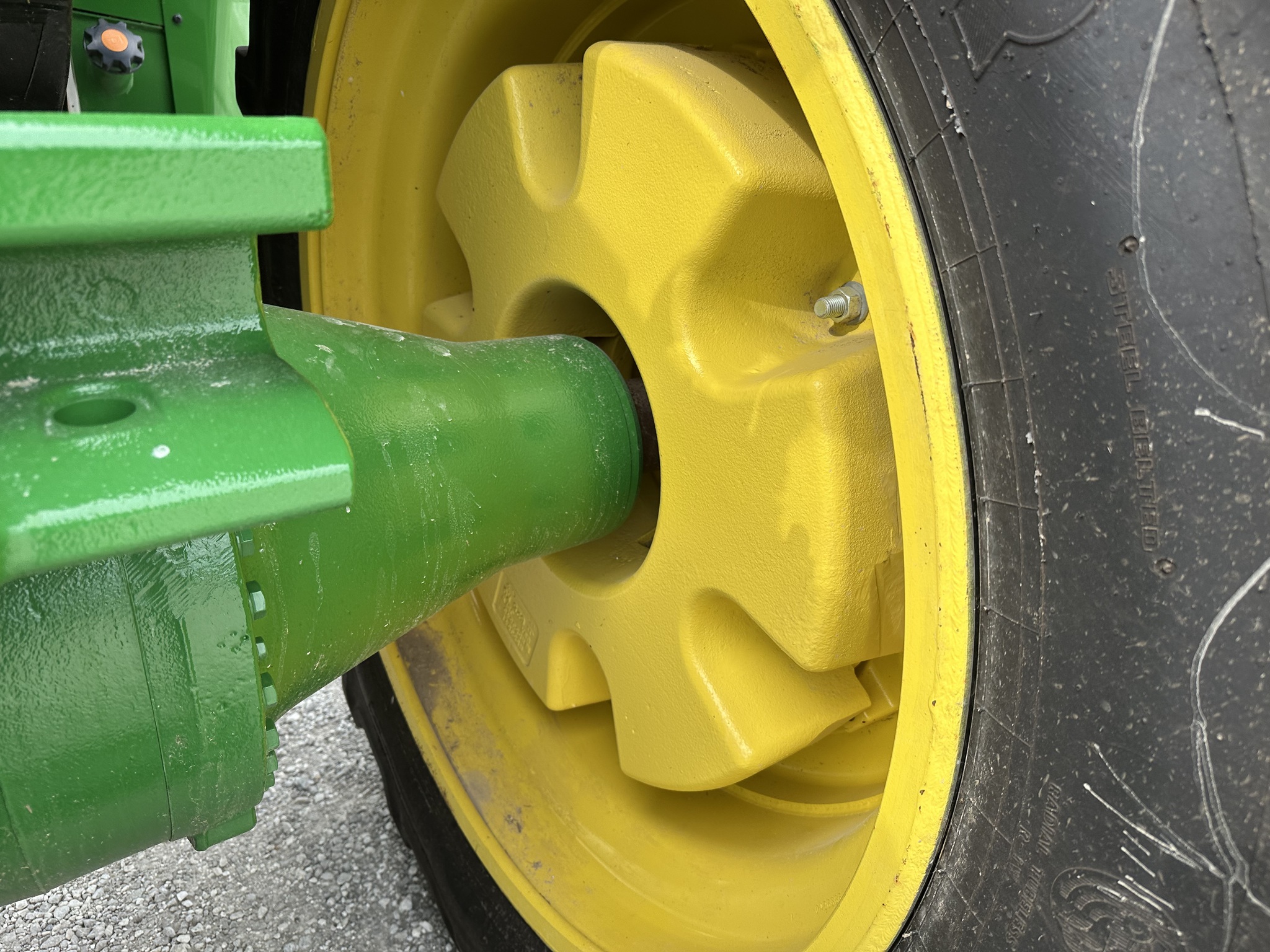  2023 John Deere 9R 540 at Heritage Tractor in Joplin, MO