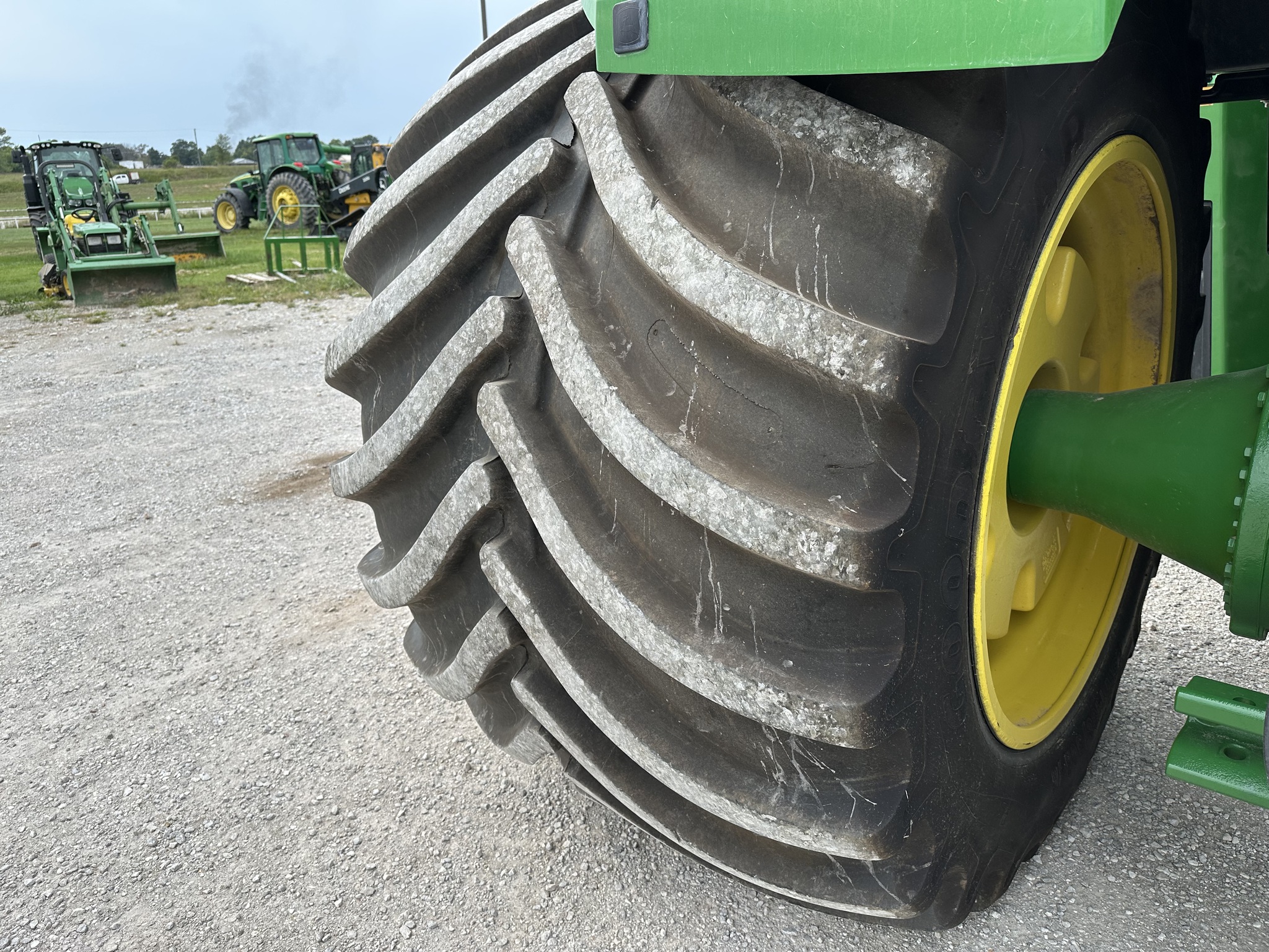  2023 John Deere 9R 540 at Heritage Tractor in Joplin, MO