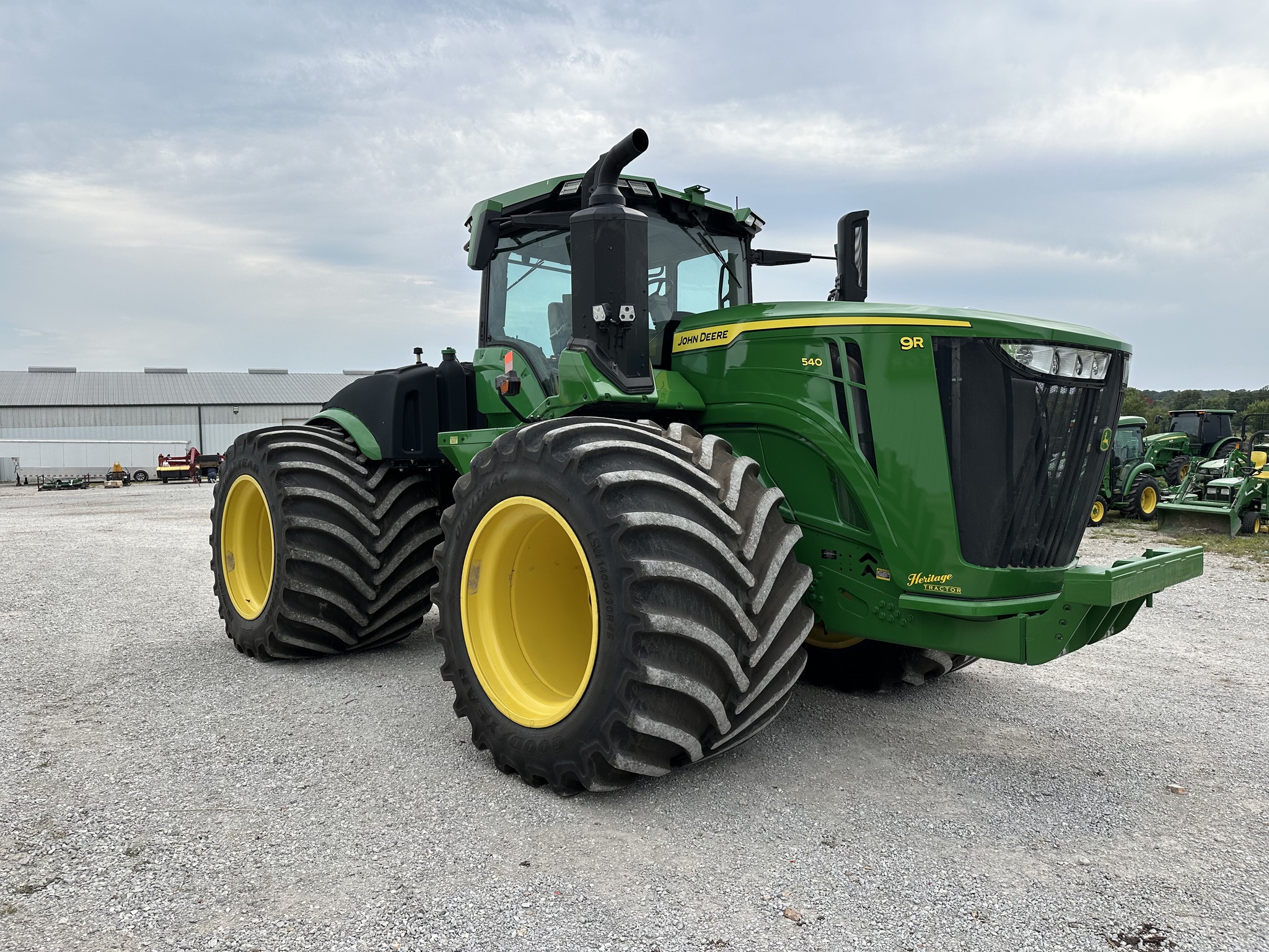  2023 John Deere 9R 540 at Heritage Tractor in Joplin, MO