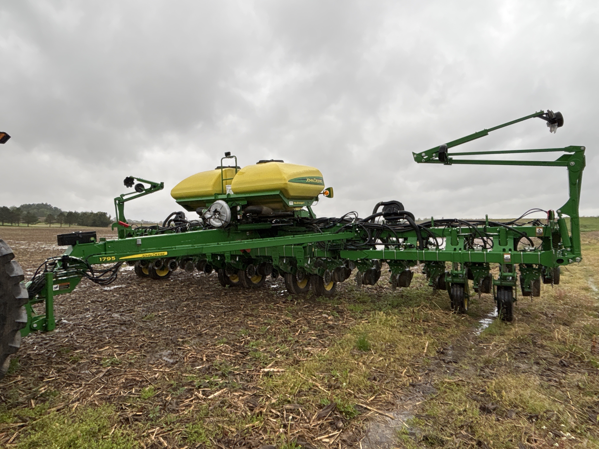 Used 2021 John Deere 1795 Planters: Drawn at Koenig Equipment in Anna, OH - PhotoXL0