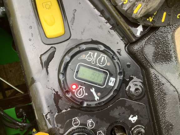 Photo of 2023 John Deere Z920M