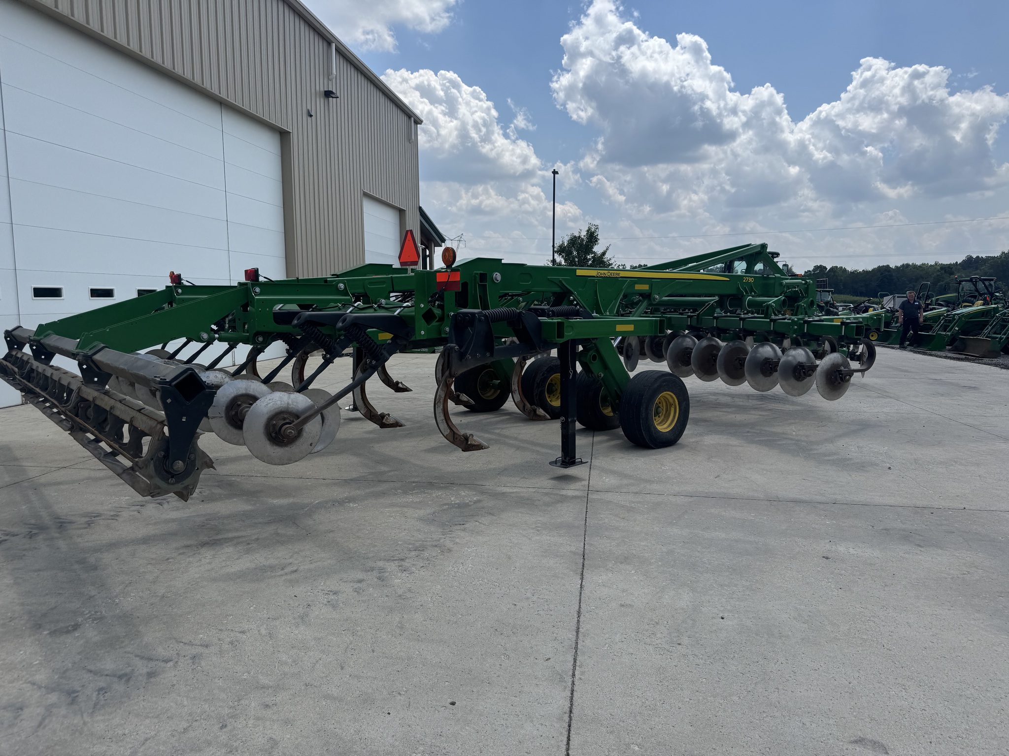 2017 John Deere 2730 Image 5