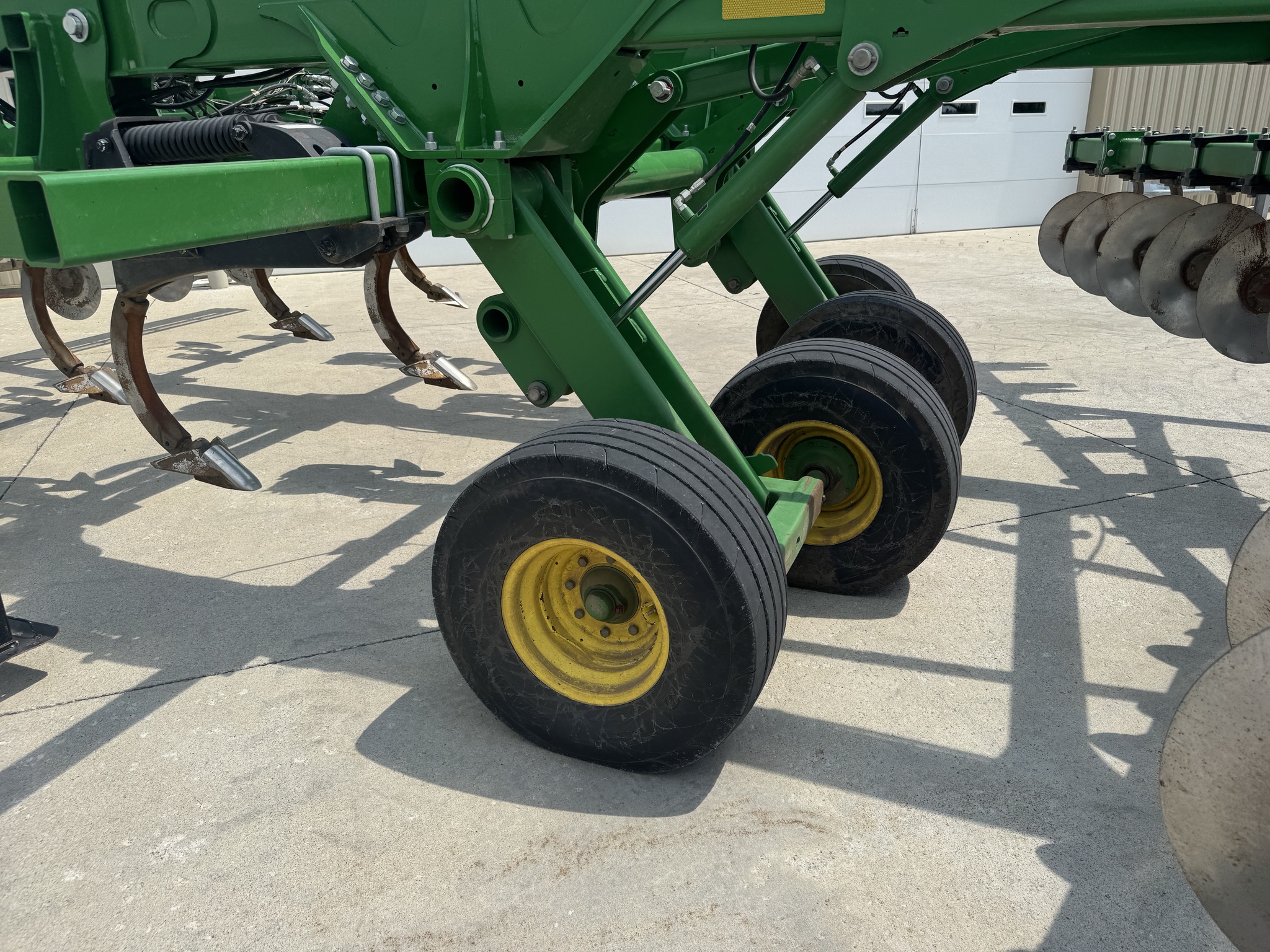 2017 John Deere 2730 Image 22