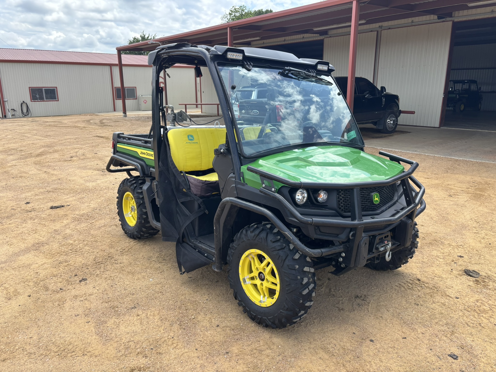 2022 John Deere XUV 835M Image 5