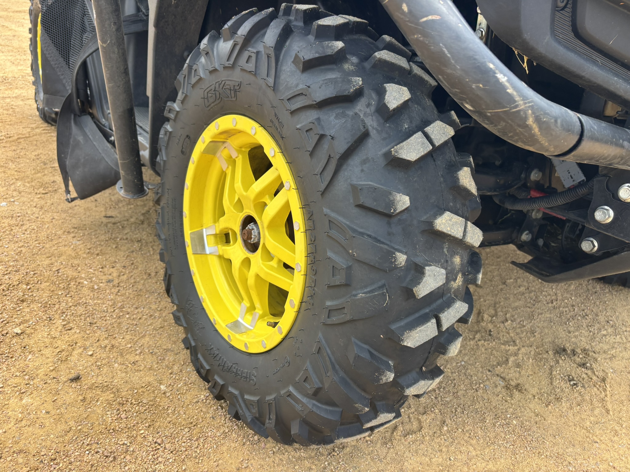 2022 John Deere XUV 835M Image 17