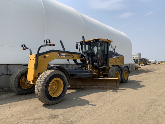 Photo of a 2018 John Deere 870G