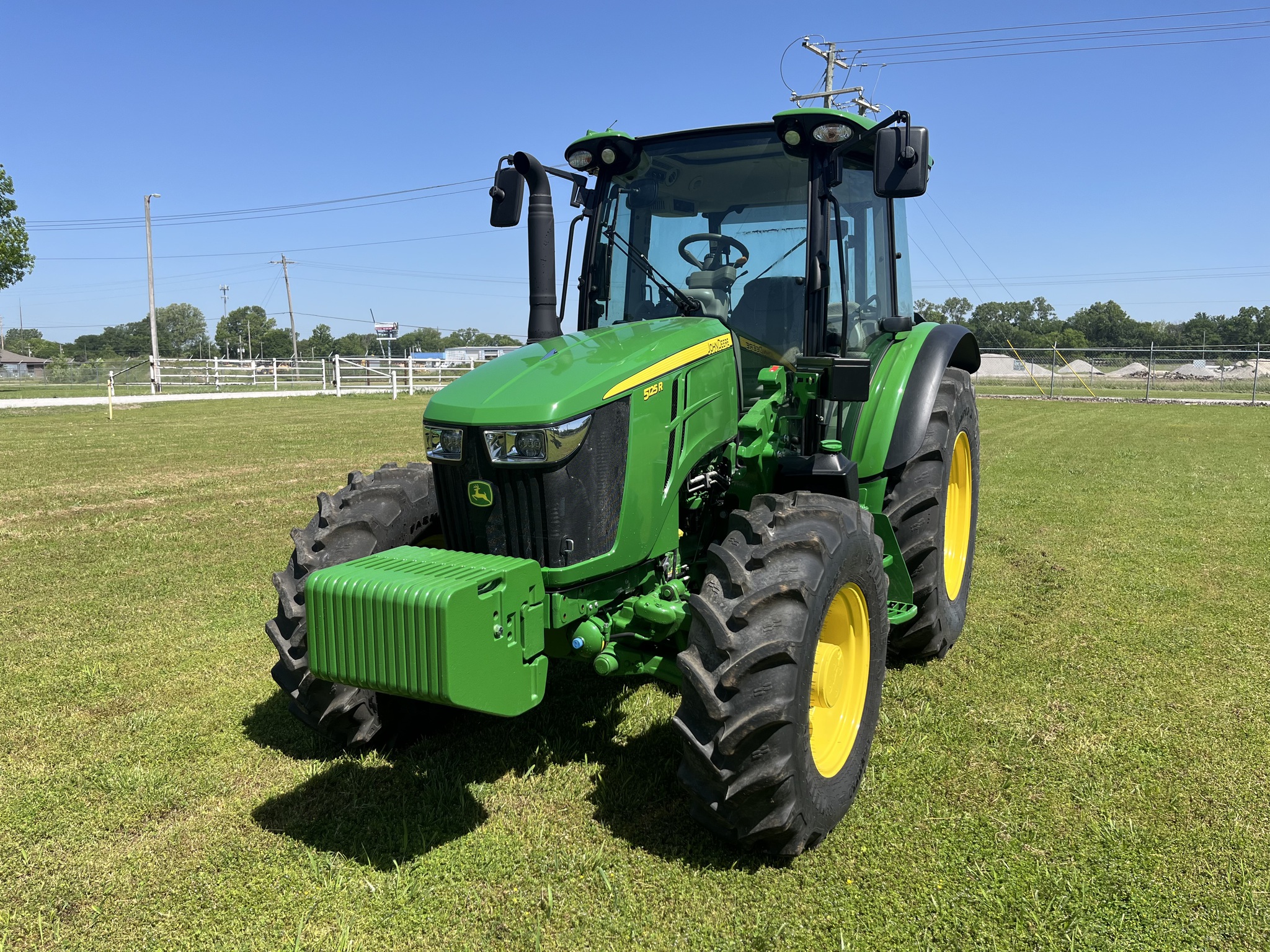 2022 John Deere 5125R Image 10