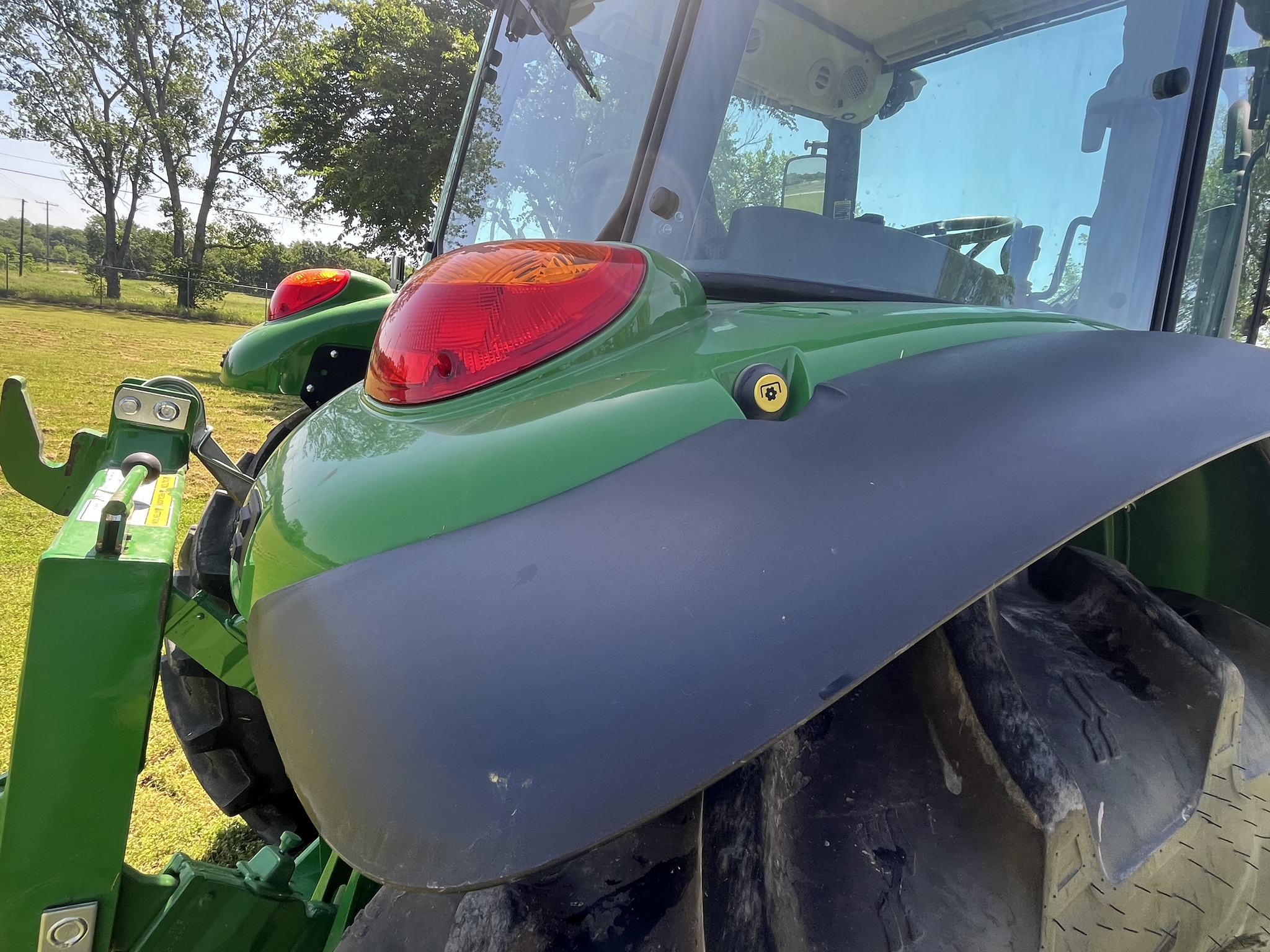 2022 John Deere 5125R Image 21