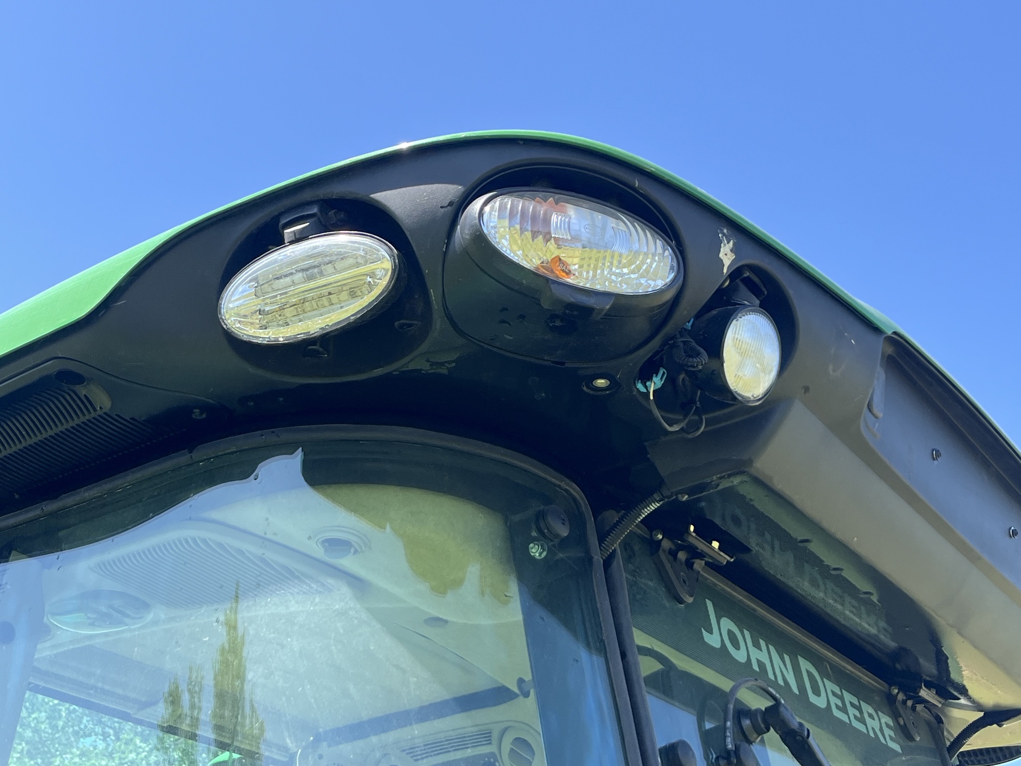 2022 John Deere 5125R Image 23