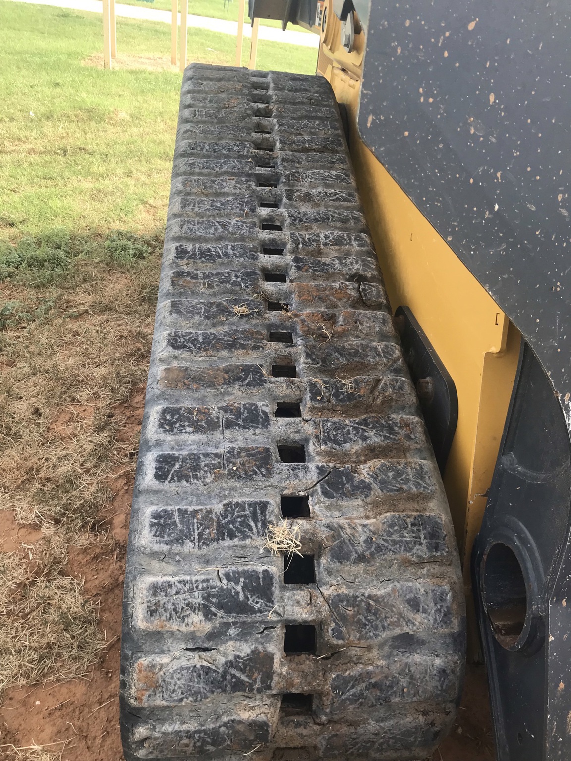 2019 John Deere 333G Image 8