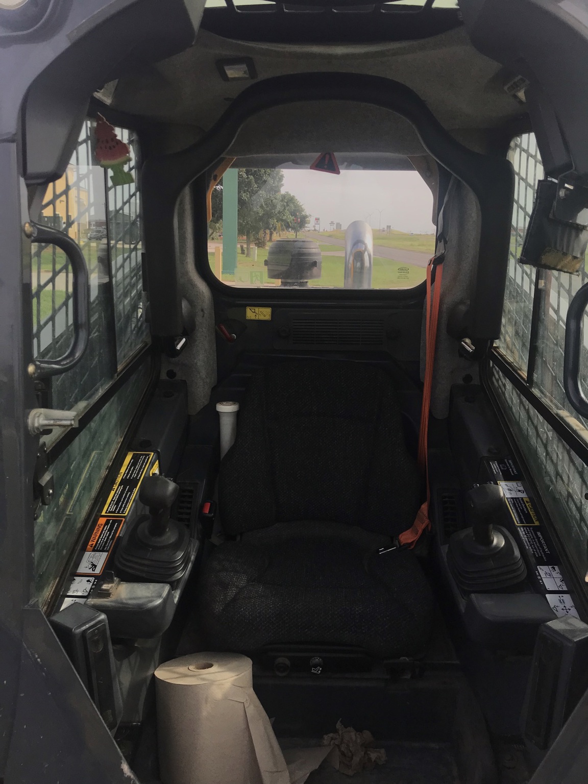 2019 John Deere 333G Image 16